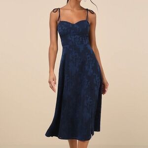 Lulus Loveliest Looks Navy Floral Jacquard Tie Strap Midi Dress Large NWT